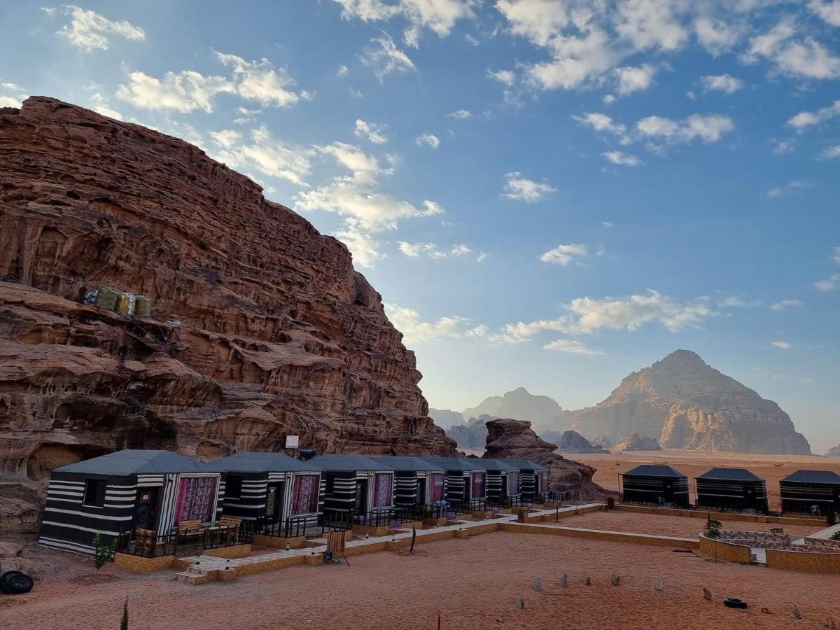 Faisal Wadi Rum Camp Hotel ภายนอก รูปภาพ