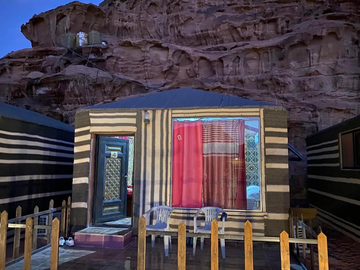 Faisal Wadi Rum Camp Hotel ภายนอก รูปภาพ