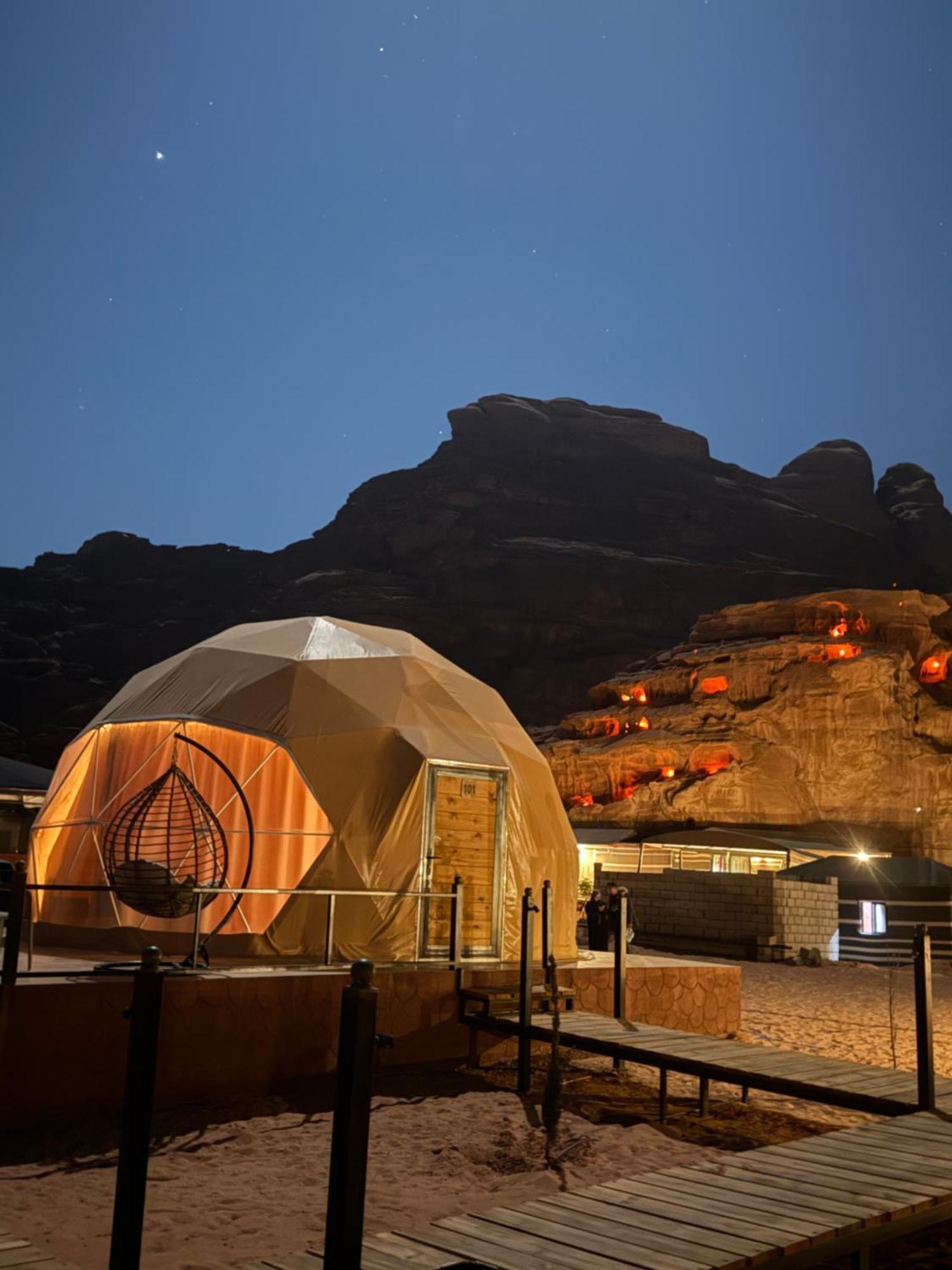 Faisal Wadi Rum Camp Hotel ภายนอก รูปภาพ