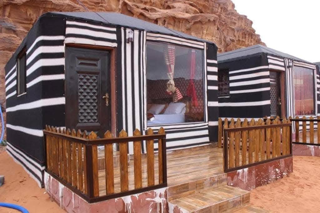 Faisal Wadi Rum Camp Hotel ภายนอก รูปภาพ