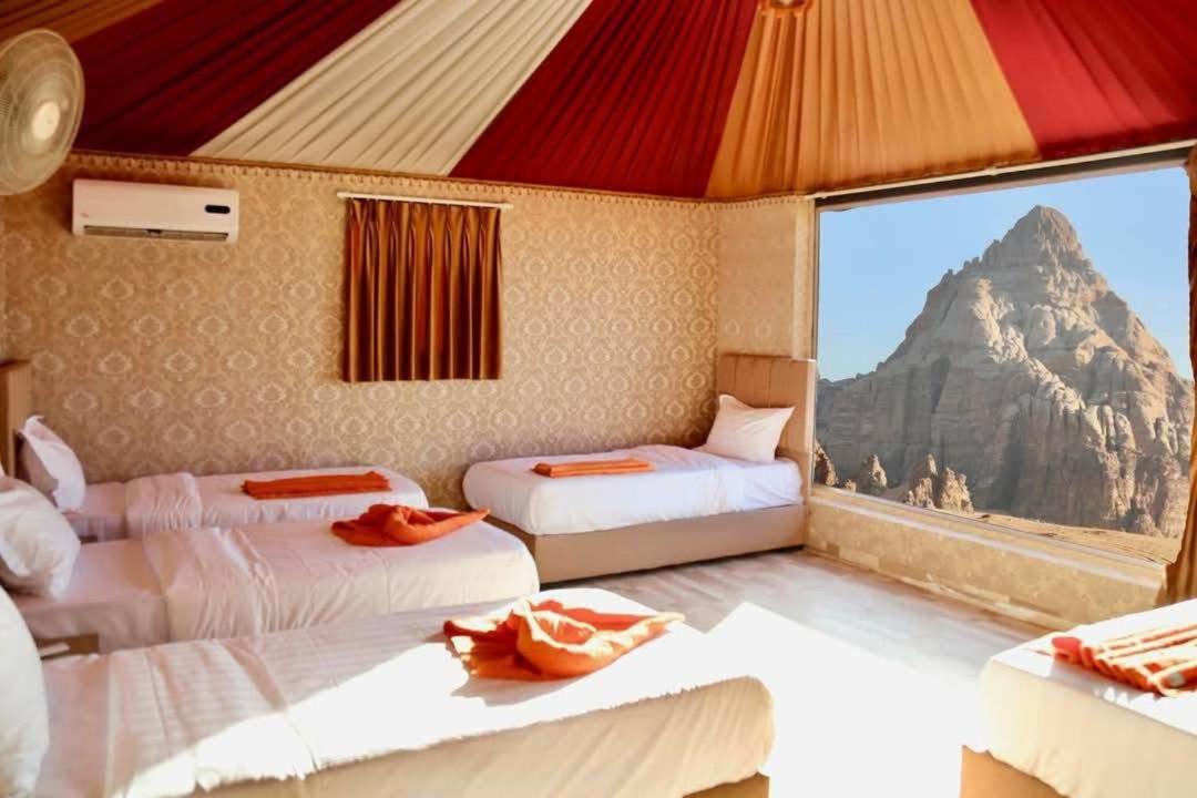 Faisal Wadi Rum Camp Hotel ภายนอก รูปภาพ