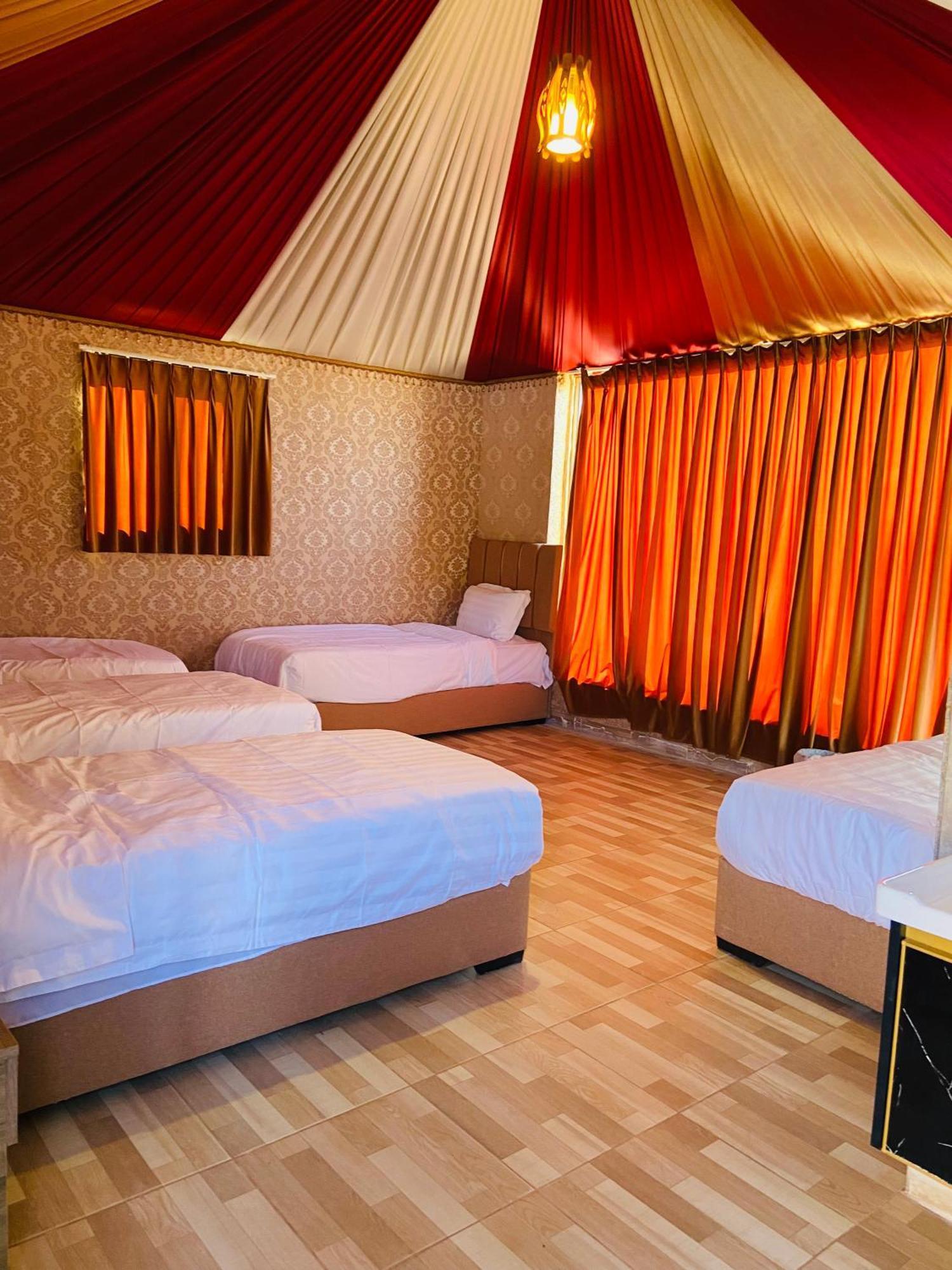 Faisal Wadi Rum Camp ภายนอก รูปภาพ