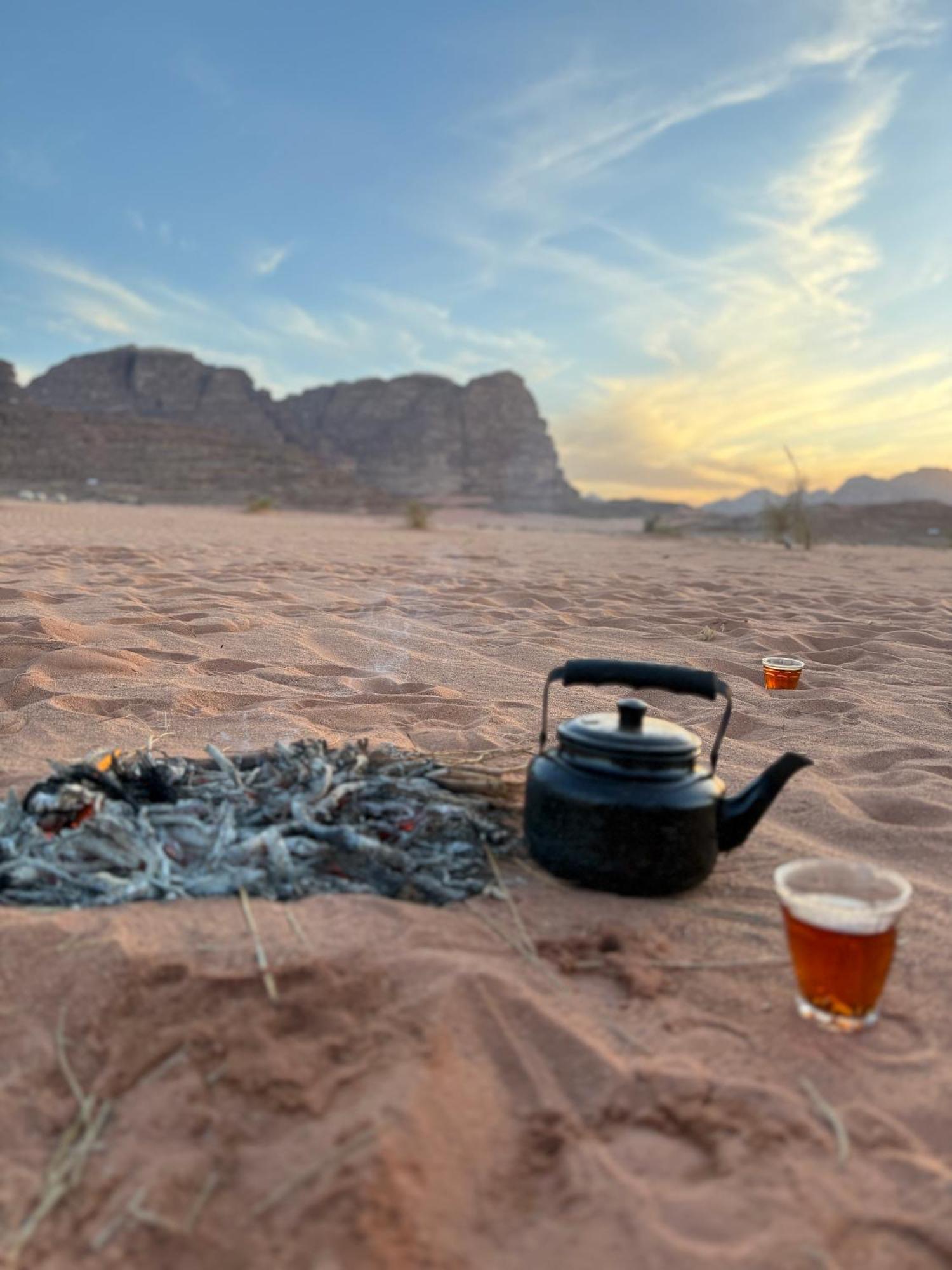 Faisal Wadi Rum Camp ภายนอก รูปภาพ